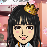 ��[����